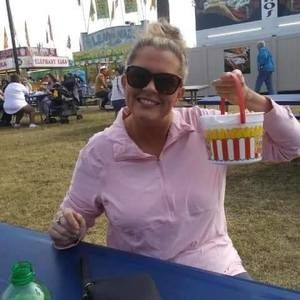 Meet your Posher, Kaci